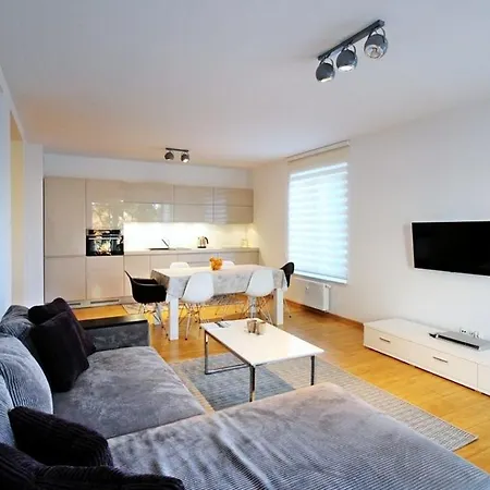 Apartamenty Balticon Polanki - Sauna, Fitness Inclusive - Basen Latem, Pool Im Sommer Kolobrzeg