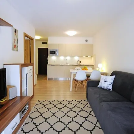 Apartamenty Balticon Polanki - Sauna, Fitness Inclusive - Basen Latem, Pool Im Sommer