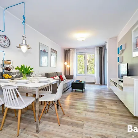 Apartment Apartamenty Balticon Polanki - Sauna, Fitness Inclusive - Basen Latem, Pool Im Sommer