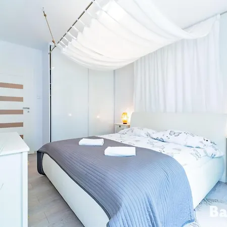 Apartamenty Balticon Polanki - Sauna, Fitness Inclusive - Basen Latem, Pool Im Sommer Kolobrzeg