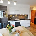 Balticon Polanki - Sauna, Fitness Inclusive - Basen Latem, Pool Im Sommer *