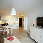 Apartmán Balticon Polanki - Sauna, Fitness Inclusive - Basen Latem, Pool Im Sommer Kolobřeh