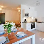 Balticon Polanki - Sauna, Fitness Inclusive - Basen Latem, Pool Im Sommer Kołobrzeg