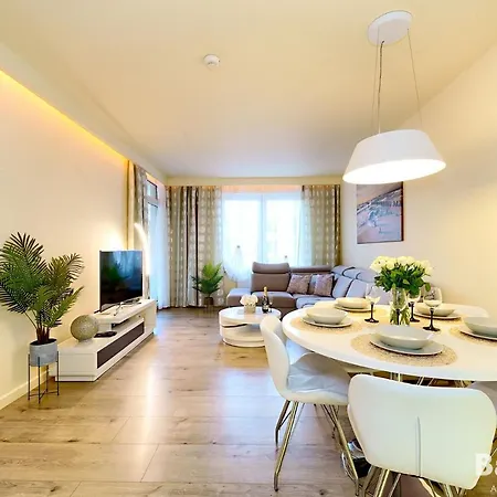 شقة Apartamenty Balticon Polanki - Sauna, Fitness Inclusive - Basen Latem, Pool Im Sommer كولوبرزيغ