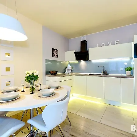 Appartement Balticon Polanki - Sauna, Fitness Inclusive - Basen Latem, Pool Im Sommer Kołobrzeg