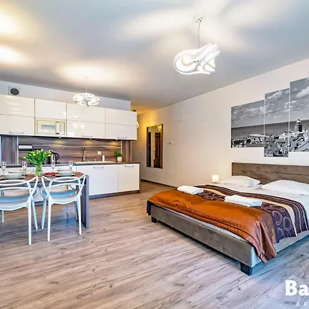 Apartamenty Balticon Polanki - Sauna, Fitness Inclusive - Basen Latem, Pool Im Sommer Apartment