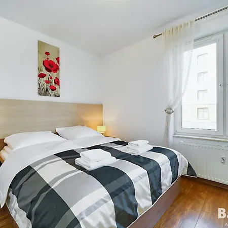 Apartment Apartamenty Balticon Polanki - Sauna, Fitness Inclusive - Basen Latem, Pool Im Sommer Kolobrzeg