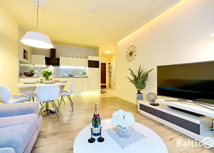 Balticon Polanki - Sauna, Fitness Inclusive - Basen Latem, Pool Im Sommer Апартаменты Колобжег